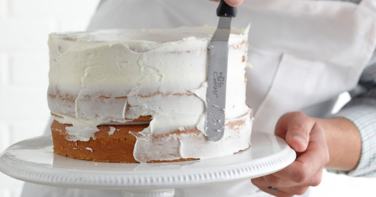 Hacks Menggunakan Krimer yang Wajib Kamu Coba di Rumah - Creamer Frosting Cake